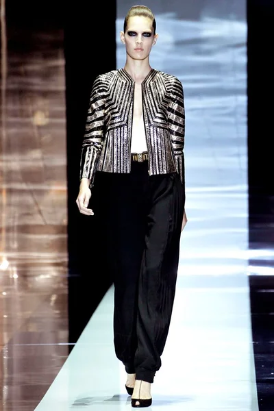 Look 29